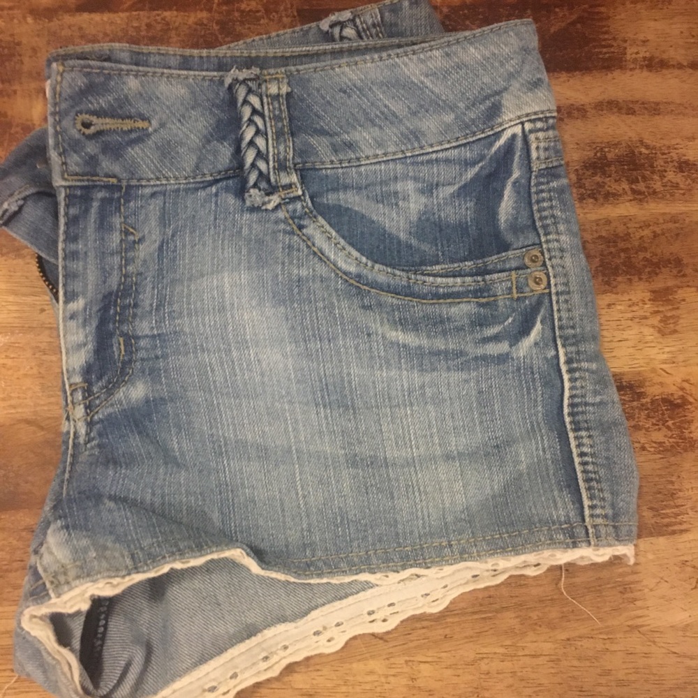 candies light wash shorts with eyelet bottom